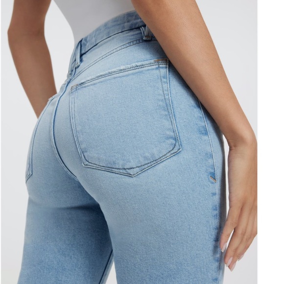 Good American Good Classic Split Hem Stretch Skinny Jeans - Picture 5 of 15